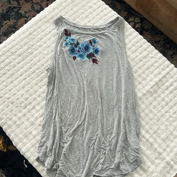 Embroidered tank top - Picture 1 of 2